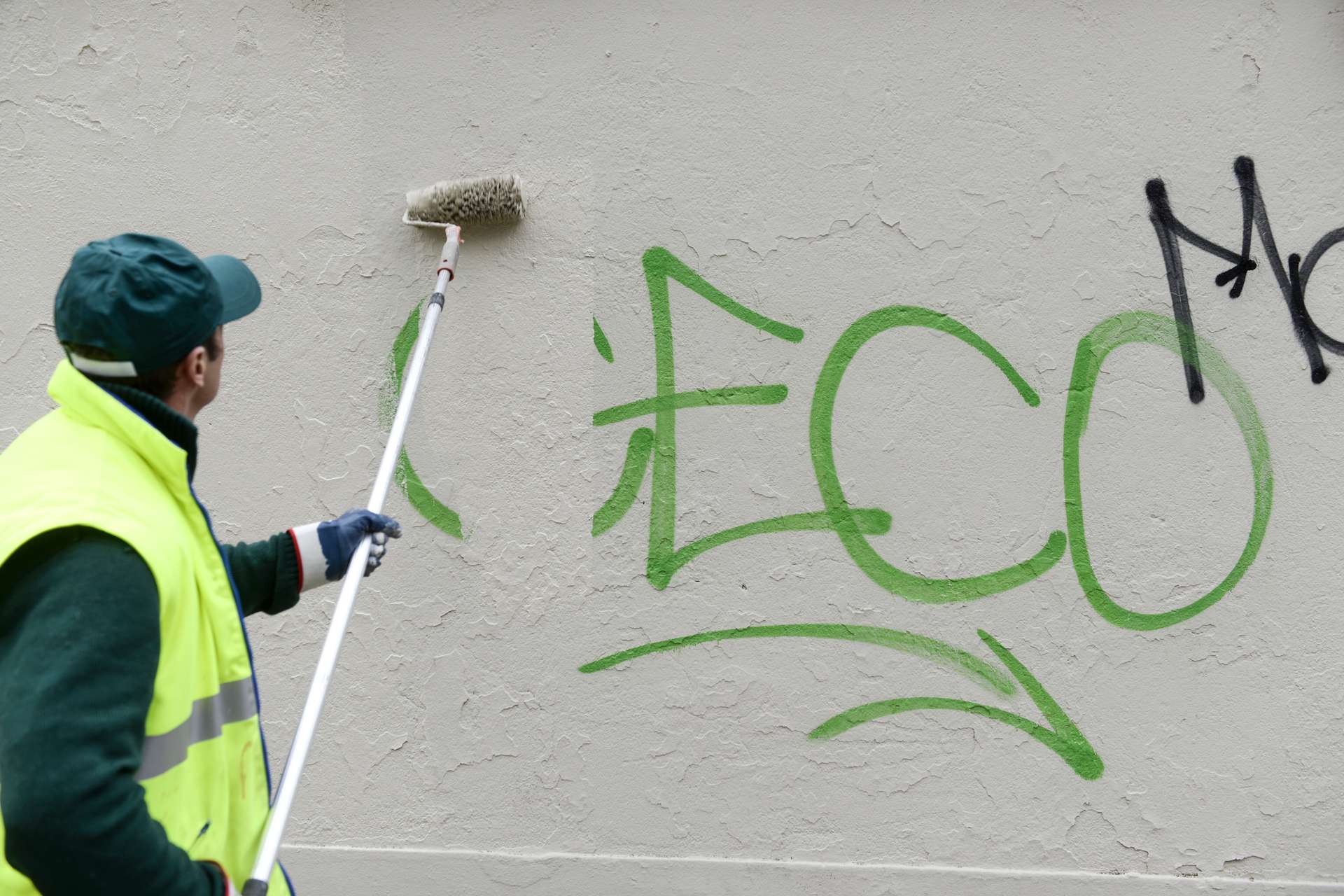 Graffiti entfernen: Mit diesen Tipps gelingt es!