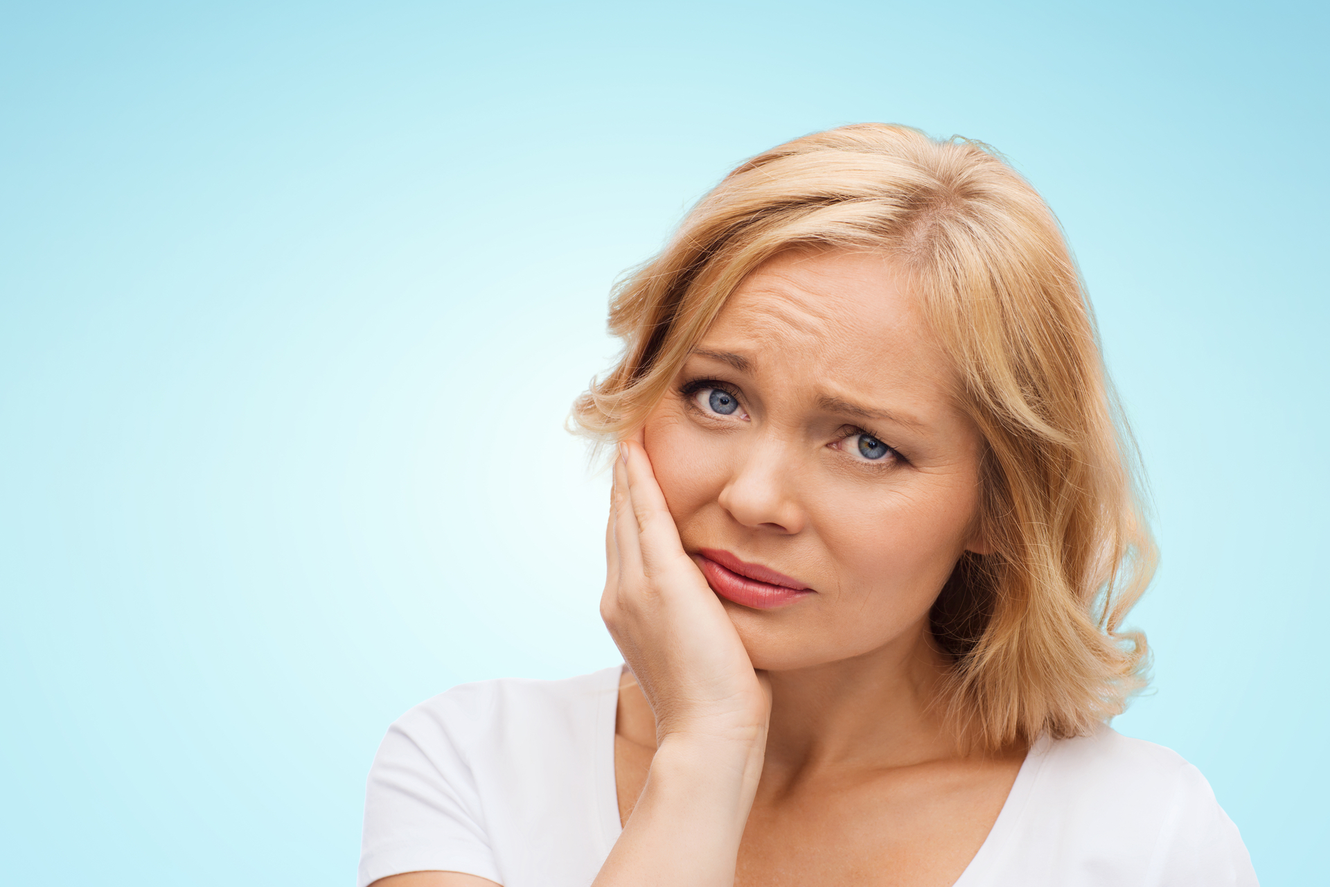 Welche Hausmittel gegen Zahnschmerzen gibt es und wann sollte man zum Zahnarzt?