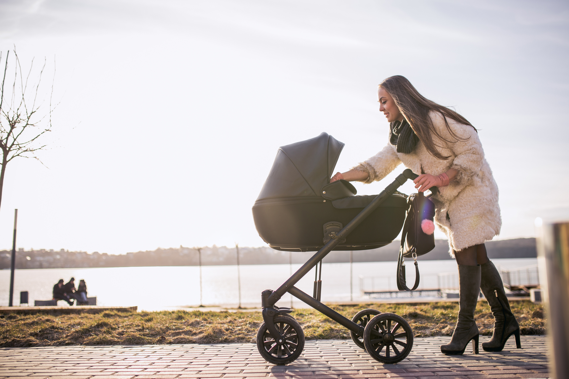 Den richtigen Kinderwagen finden: Darauf gilt es zu achten