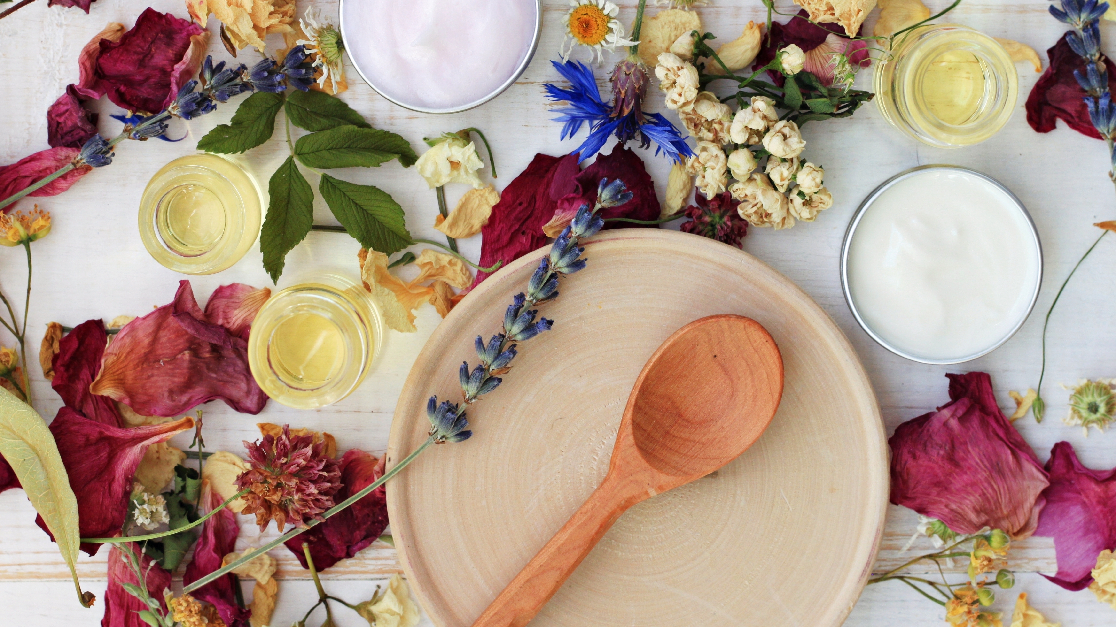 Die besten Mittel gegen juckende Haut findet man immer noch zuhause. - Die besten Mittel gegen juckende Haut findet man immer noch zuhause.