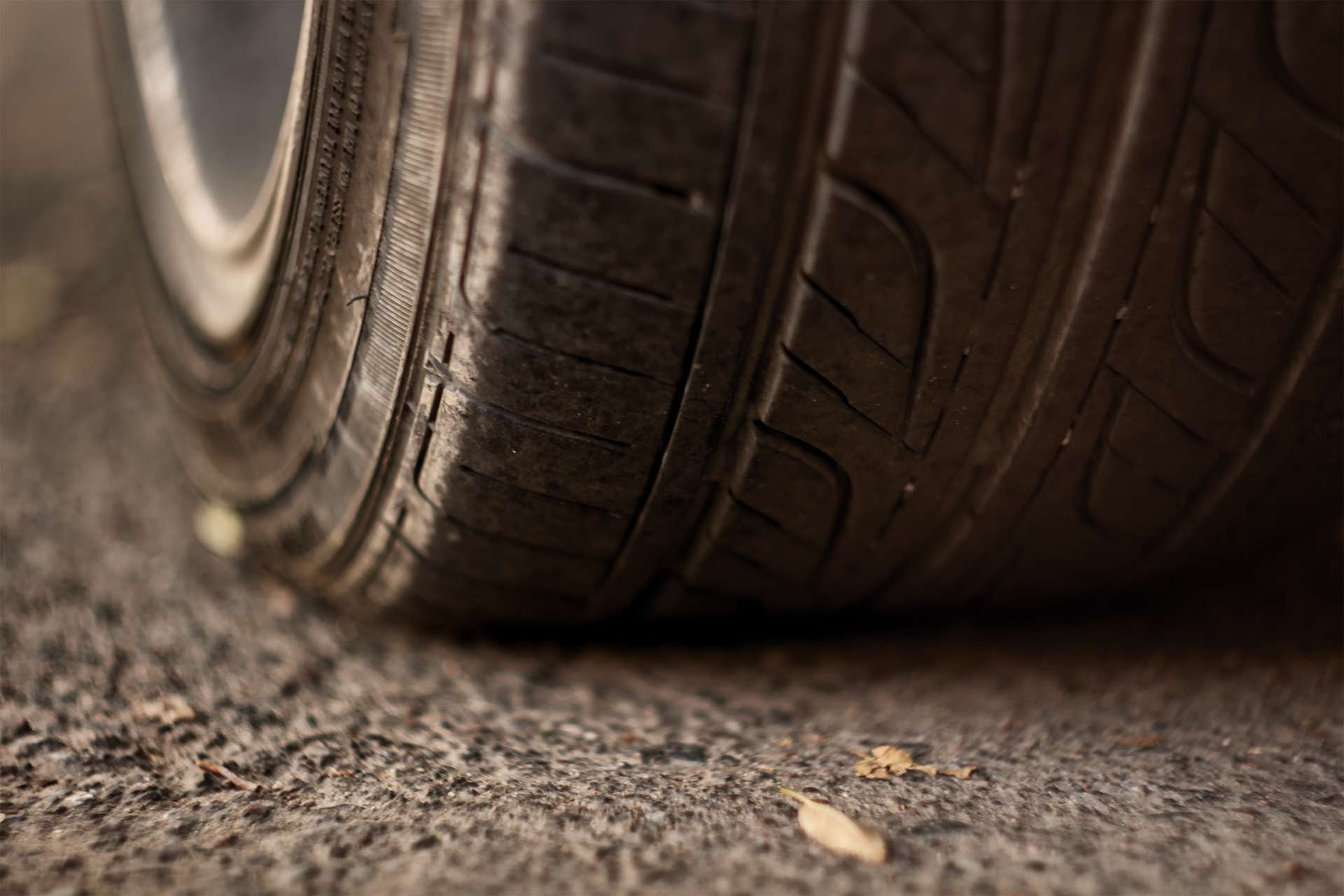 Reifenprofil: Warum die Profiltiefe so wichtig ist für Sicherheit & Co.