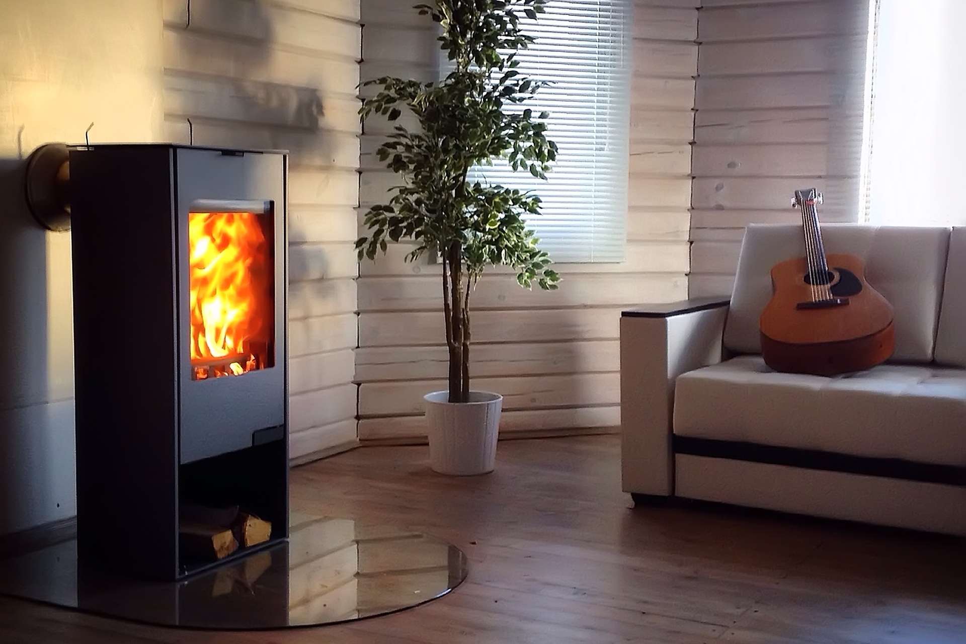 Mit einem Holzkamin sorgen Sie für eine gesunde und nachhaltige Wärme!