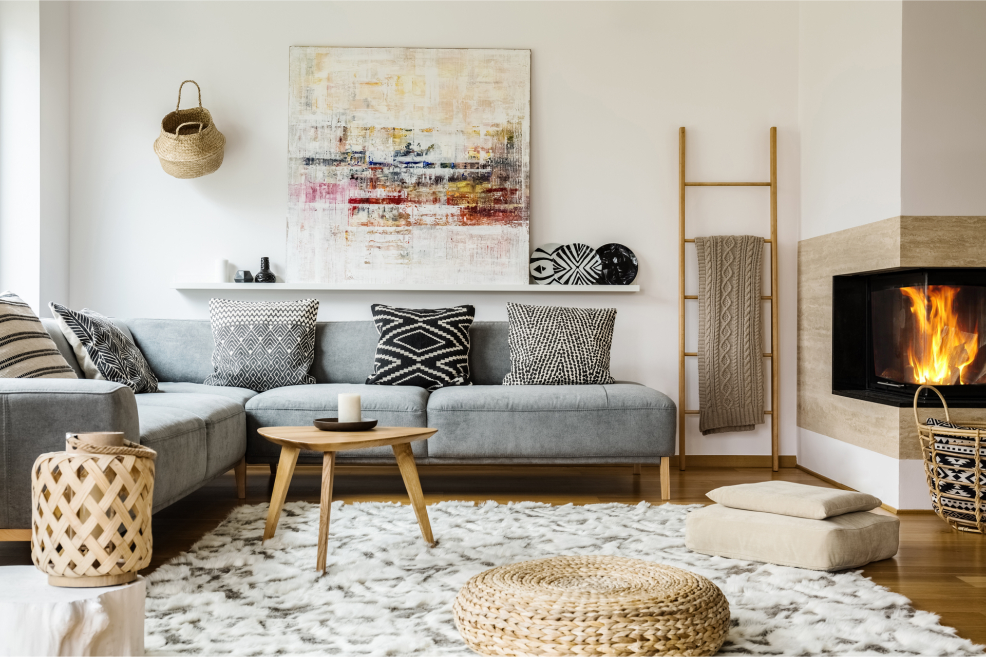 Wohnideen für das Wohnzimmer – neue Stil-Inspirationen bei Wänden und Möbeln