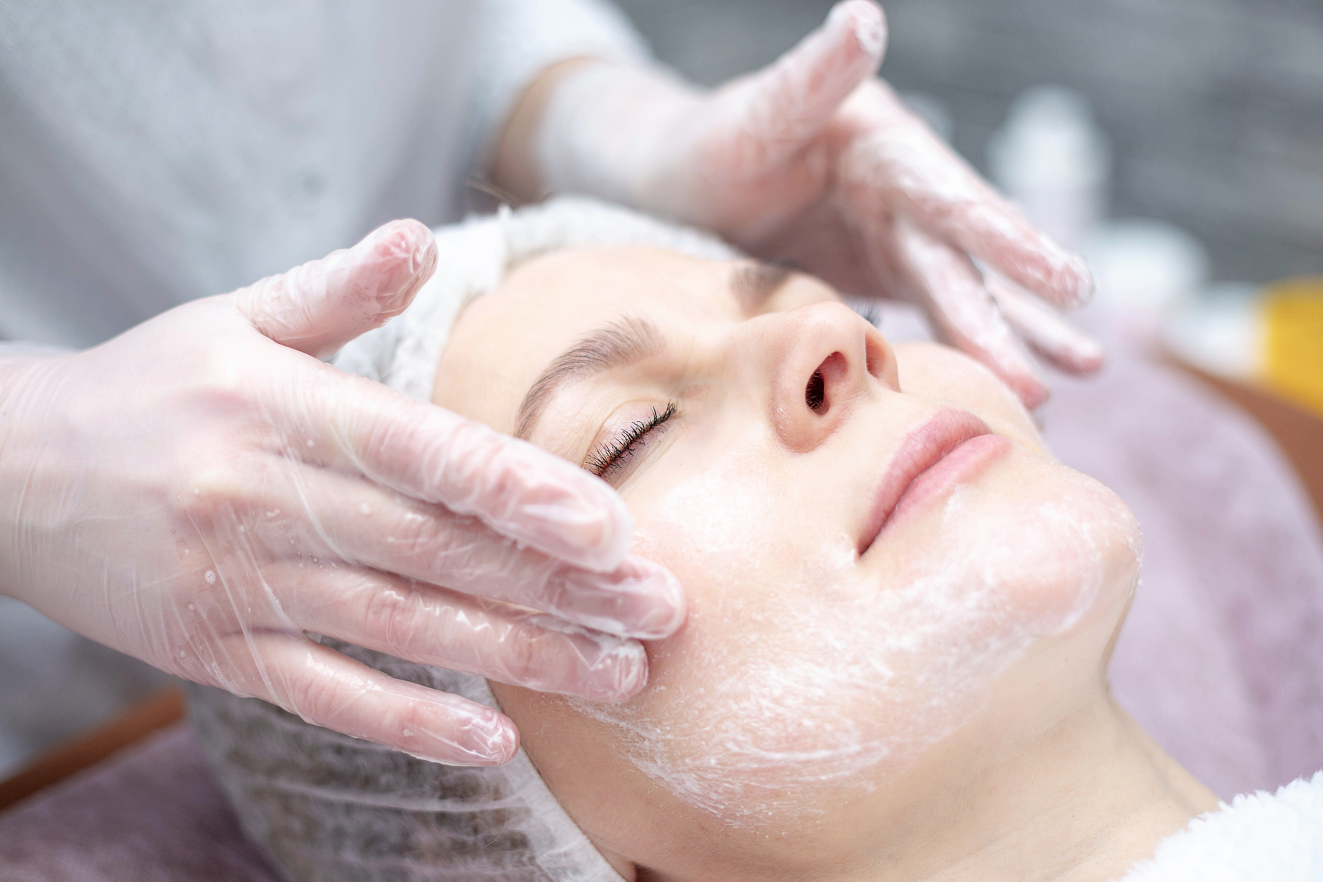 Die 7 ultimativen Gründe für die professionelle Gesichtsbehandlung