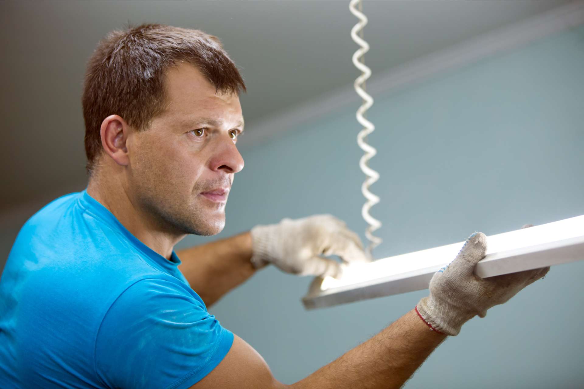 Lichtband installieren