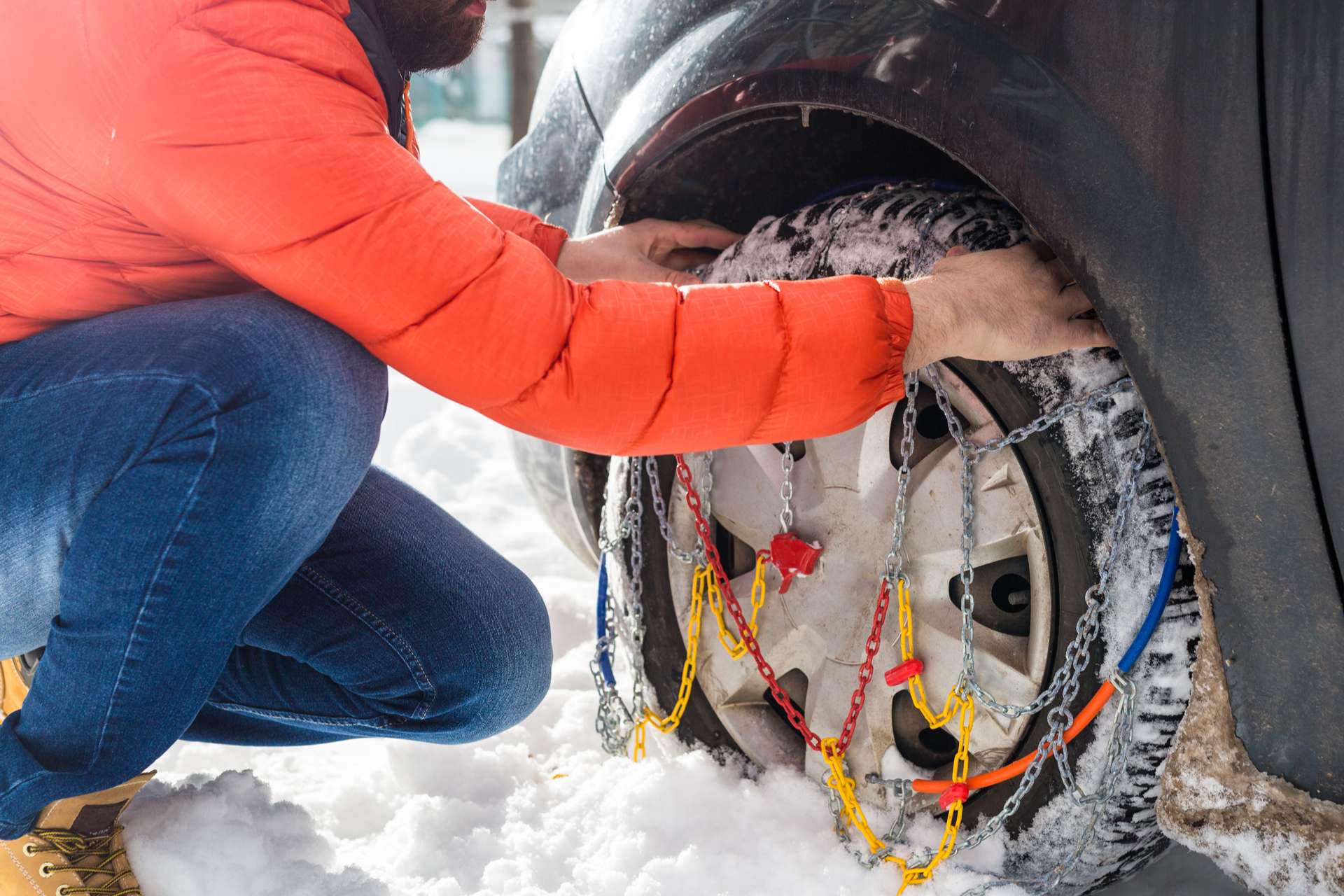 Schneeketten montieren – schnell und sicher: So geht's